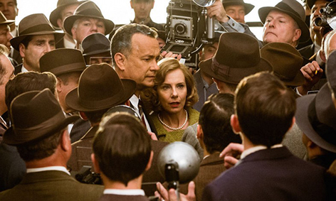 Tom-Hanks-and-Amy-Ryan-in-Bridge-of-Spies