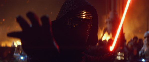 star-wars-the-force-awakens-adam-driver-600x251